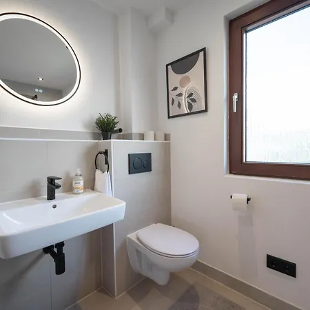 Malu - Attraktive Lage, Balkon, Smarttv, 24h Checkin, Waschmaschine,